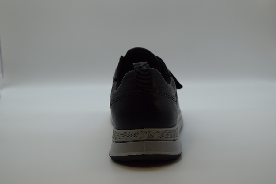 Ara Sneakers Velcri Osaka 2.0 Calzata H Nero 01