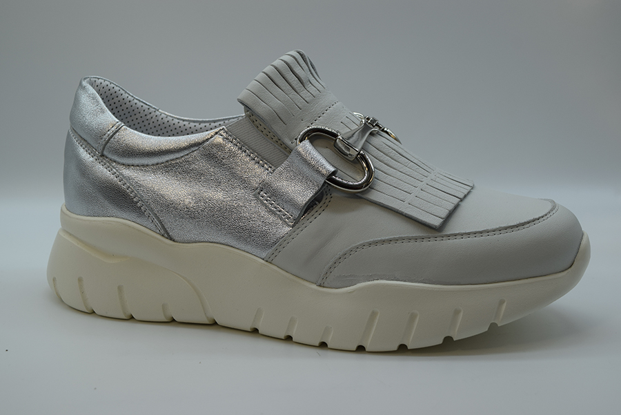 A.giantin Sneakers  Slip On Con Frangia E  Accessorio Gucci 7702 Savana Bianco Saffiano Argento