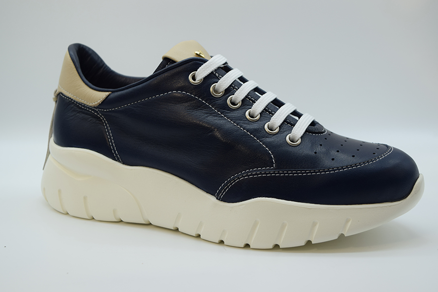 A.giantin Sneakers Stringata In Pelle Sfoderata 7705 Savana Blu Savana Beige