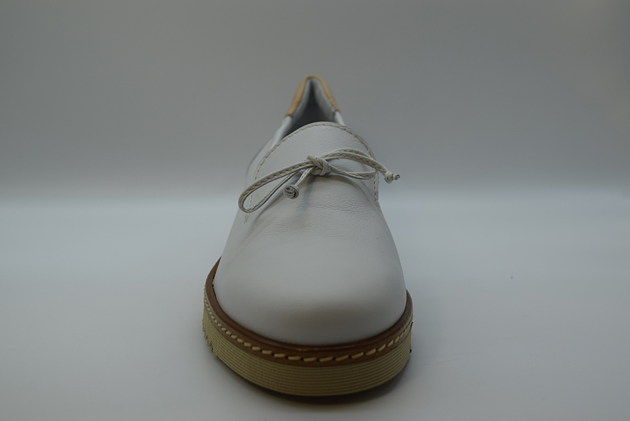 A.giantin Scarpa Slip On Con Taglio V 7739 Savana Bianco Vitello Ecru